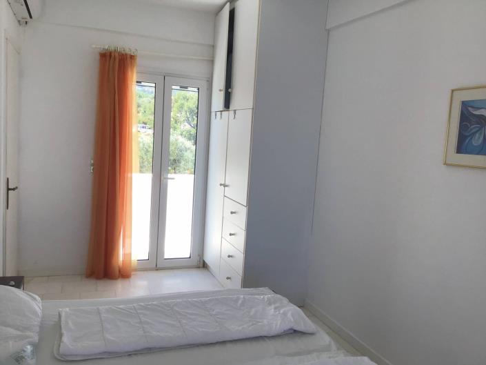 Image No.11-3 Bed House for sale