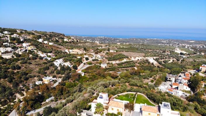 Image No.8-2 Bed House for sale