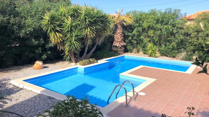 Image No.10-2 Bed House for sale