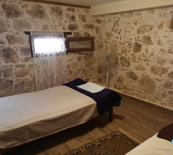 Image No.8-3 Bed House for sale