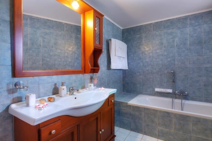 Image No.3-3 Bed Cottage for sale