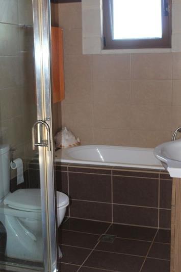 Image No.20-3 Bed House for sale