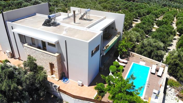 Image No.2-Villa de 5 chambres à vendre à Loutra