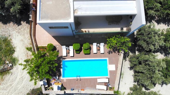 Image No.4-Villa de 5 chambres à vendre à Loutra