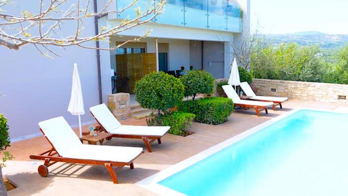 Image No.15-Villa de 5 chambres à vendre à Loutra