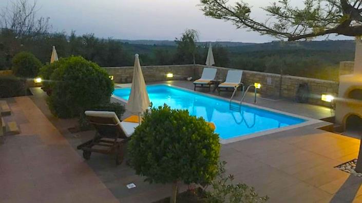 Image No.41-Villa de 5 chambres à vendre à Loutra