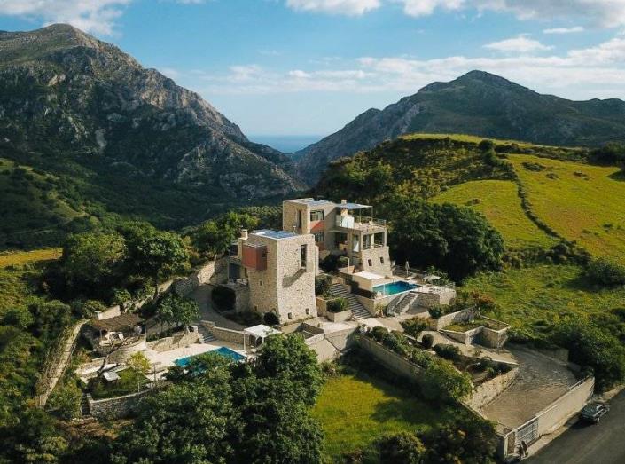 Image No.3-5 Bed Villa for sale