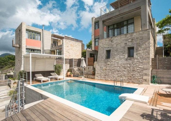 Image No.10-5 Bed Villa for sale