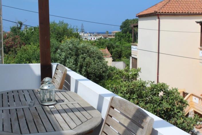 Image No.8-2 Bed House for sale