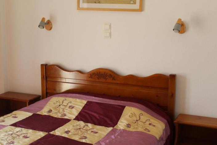 Image No.12-2 Bed House for sale