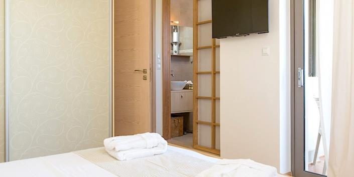 Image No.48-5 Bed Villa for sale