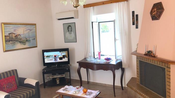 Image No.10-2 Bed House for sale