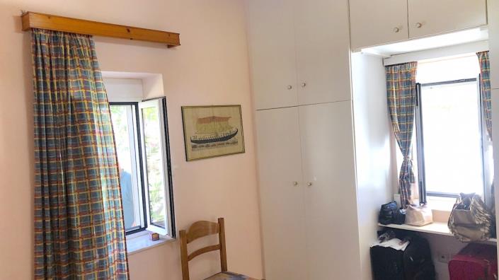 Image No.15-2 Bed House for sale