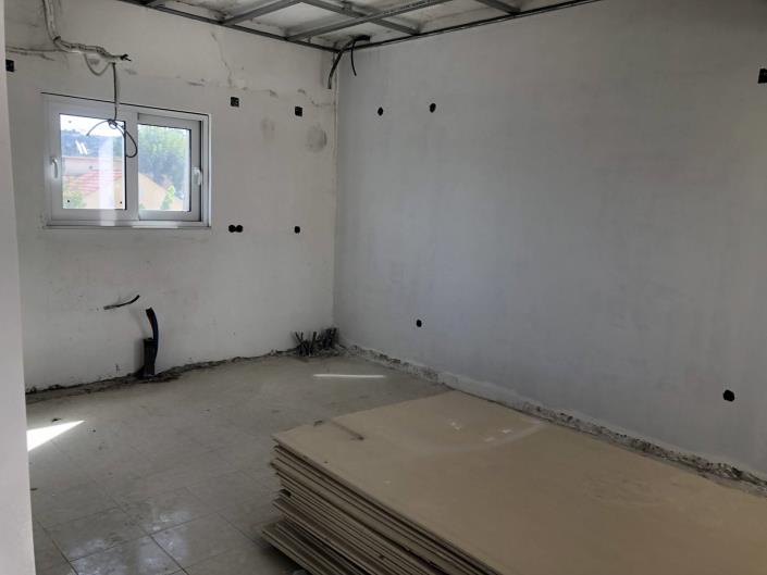 Image No.4-Maison de 3 chambres à vendre à Skaleta