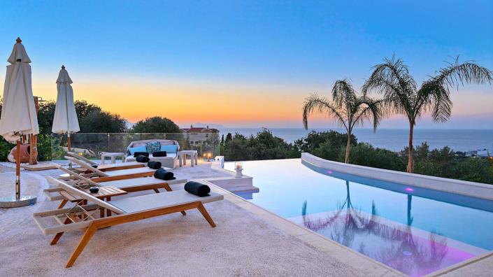 Image No.3-5 Bed Villa for sale