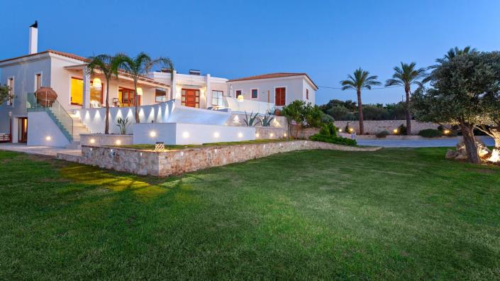 Image No.6-5 Bed Villa for sale