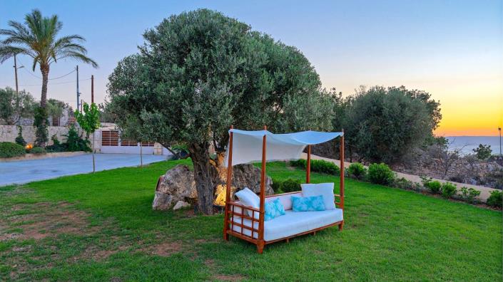 Image No.8-5 Bed Villa for sale