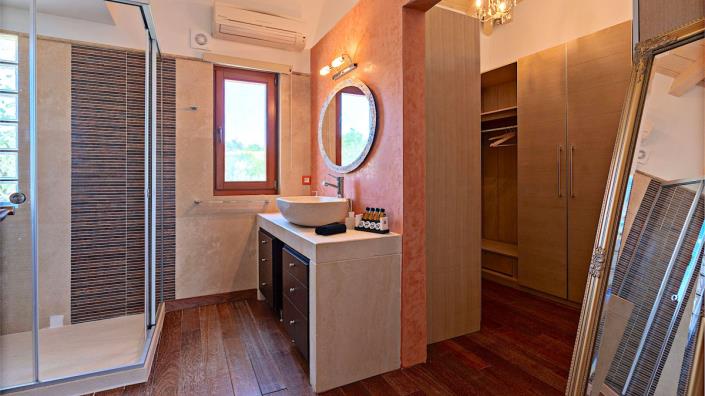 Image No.19-5 Bed Villa for sale