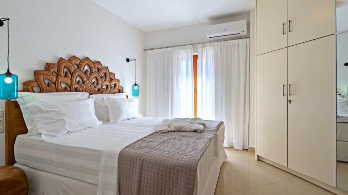 Image No.30-5 Bed Villa for sale