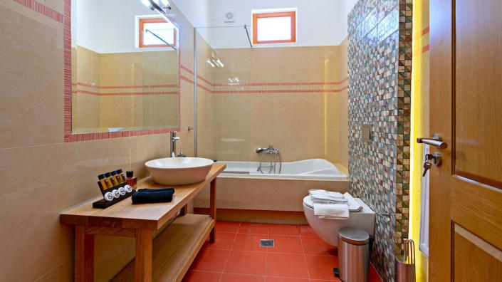 Image No.36-5 Bed Villa for sale