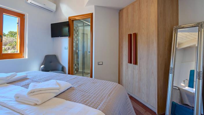 Image No.35-5 Bed Villa for sale