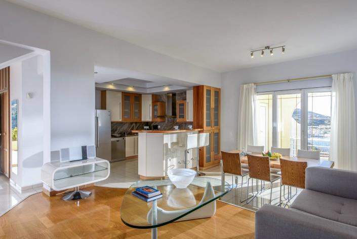 Image No.3-7 Bed Villa for sale