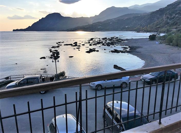 Image No.2-Maison de 4 chambres à vendre à Plakias