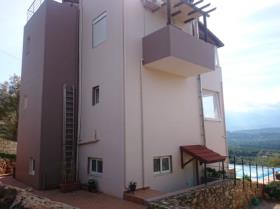 Image No.1-Villa de 3 chambres à vendre à Kambia