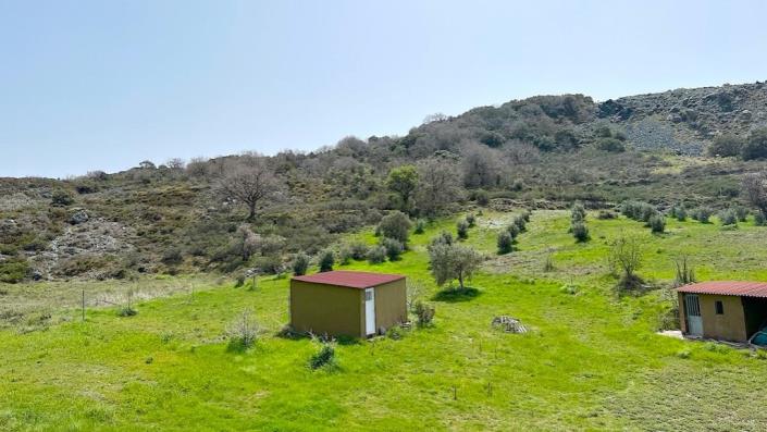 Image No.3-1 Bed Farmhouse for sale