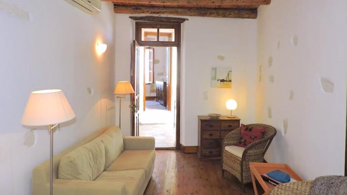 Image No.12-2 Bed House for sale