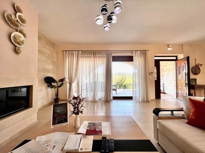 Image No.4-3 Bed Villa for sale