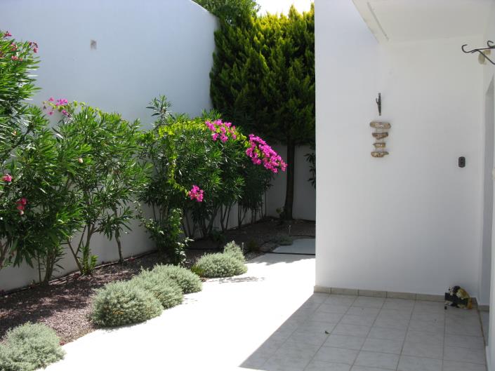 Image No.7-2 Bed House for sale