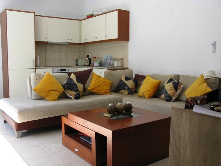 Image No.10-2 Bed House for sale