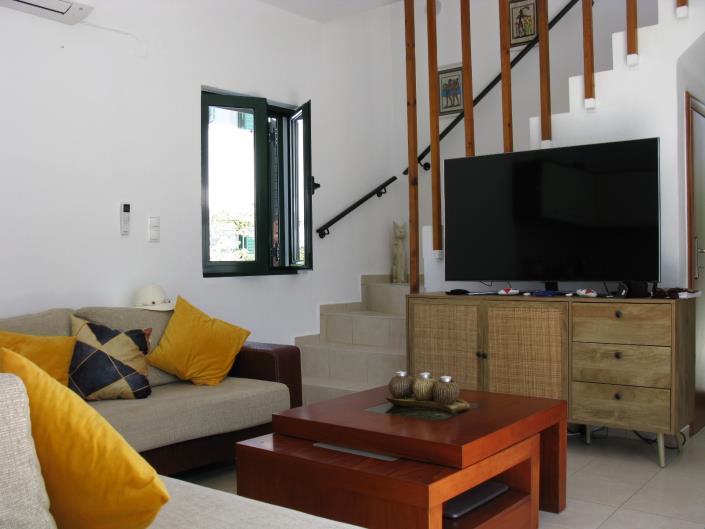 Image No.13-2 Bed House for sale