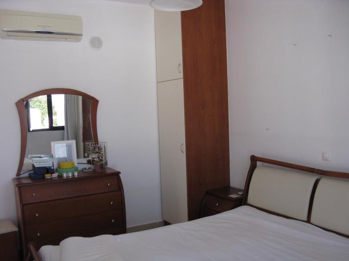 Image No.25-2 Bed House for sale