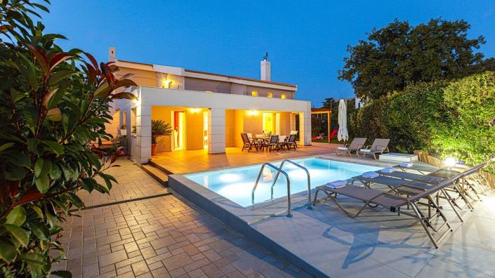 Image No.42-4 Bed Villa for sale