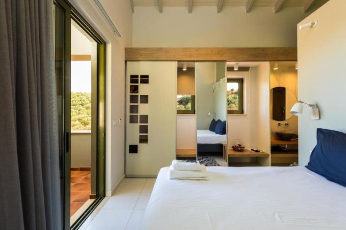 Image No.31-2 Bed Villa for sale