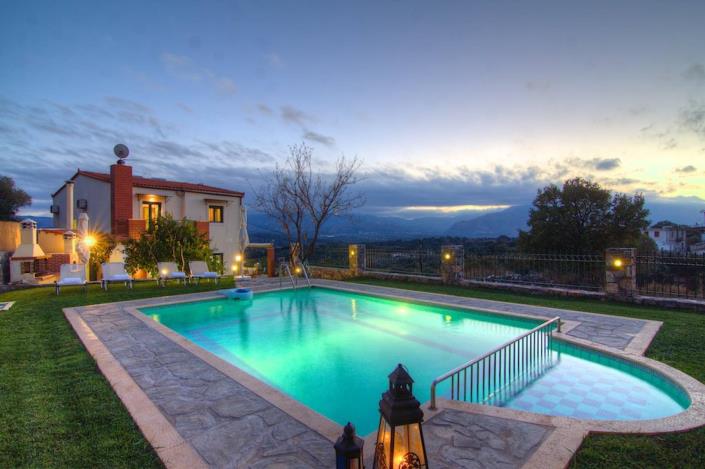 Image No.1-4 Bed Villa for sale