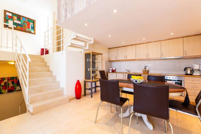 Image No.6-3 Bed House for sale