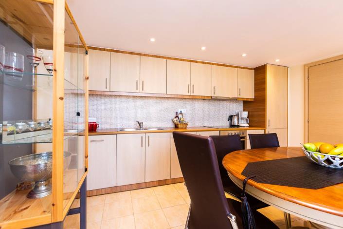 Image No.7-3 Bed House for sale