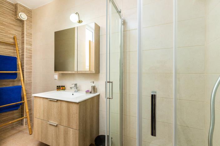 Image No.16-3 Bed House for sale