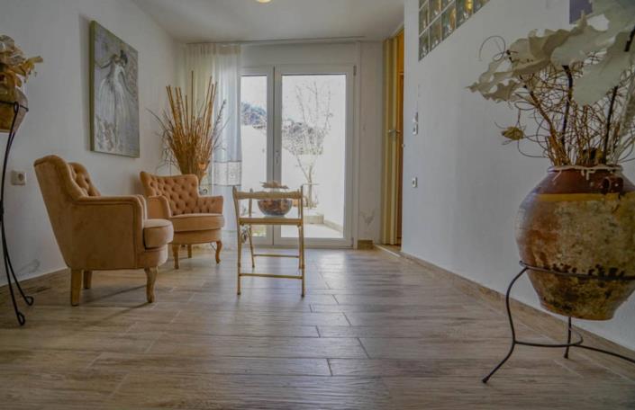 Image No.9-4 Bed House for sale