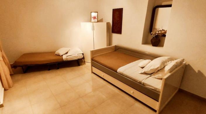 Image No.12-4 Bed House for sale