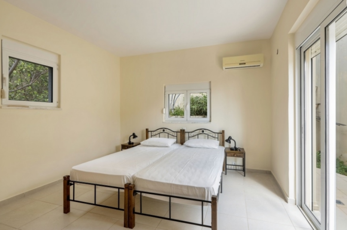 Image No.9-3 Bed House for sale