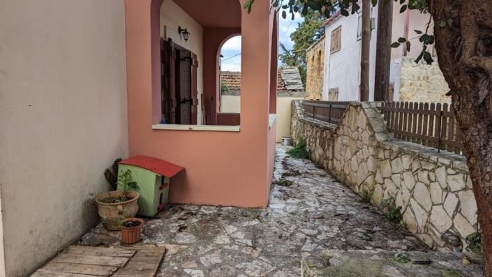 Image No.4-2 Bed House for sale