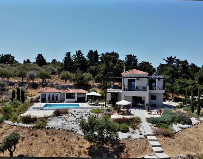 Image No.1-2 Bed Villa for sale