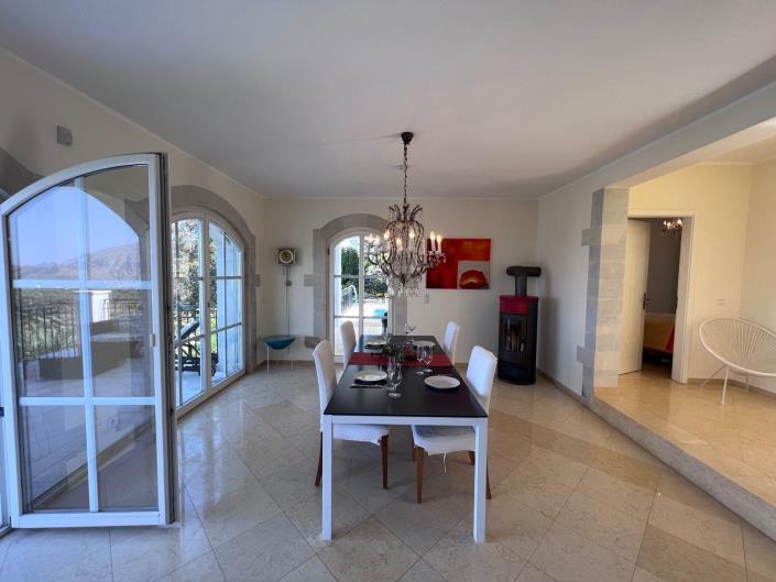 Image No.8-6 Bed Villa for sale