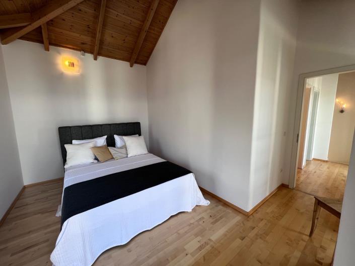 Image No.16-6 Bed Villa for sale