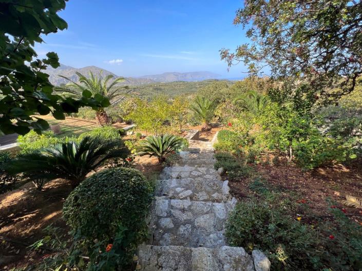 Image No.21-6 Bed Villa for sale