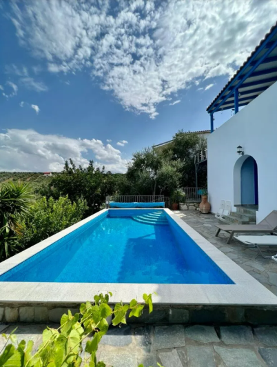 Image No.1-2 Bed Villa for sale